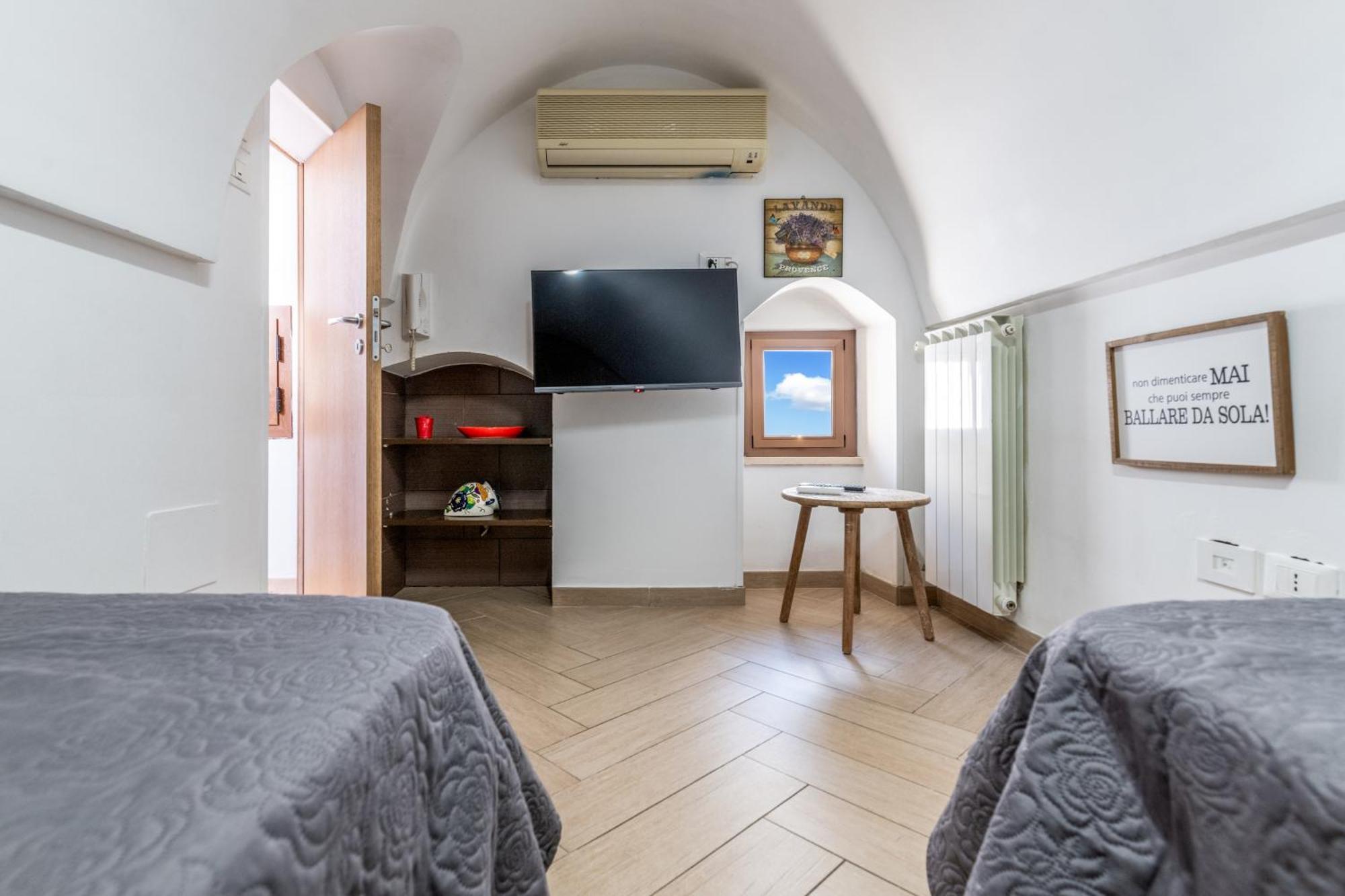 אוסטוני White Stone Flats & Studios חדר תמונה